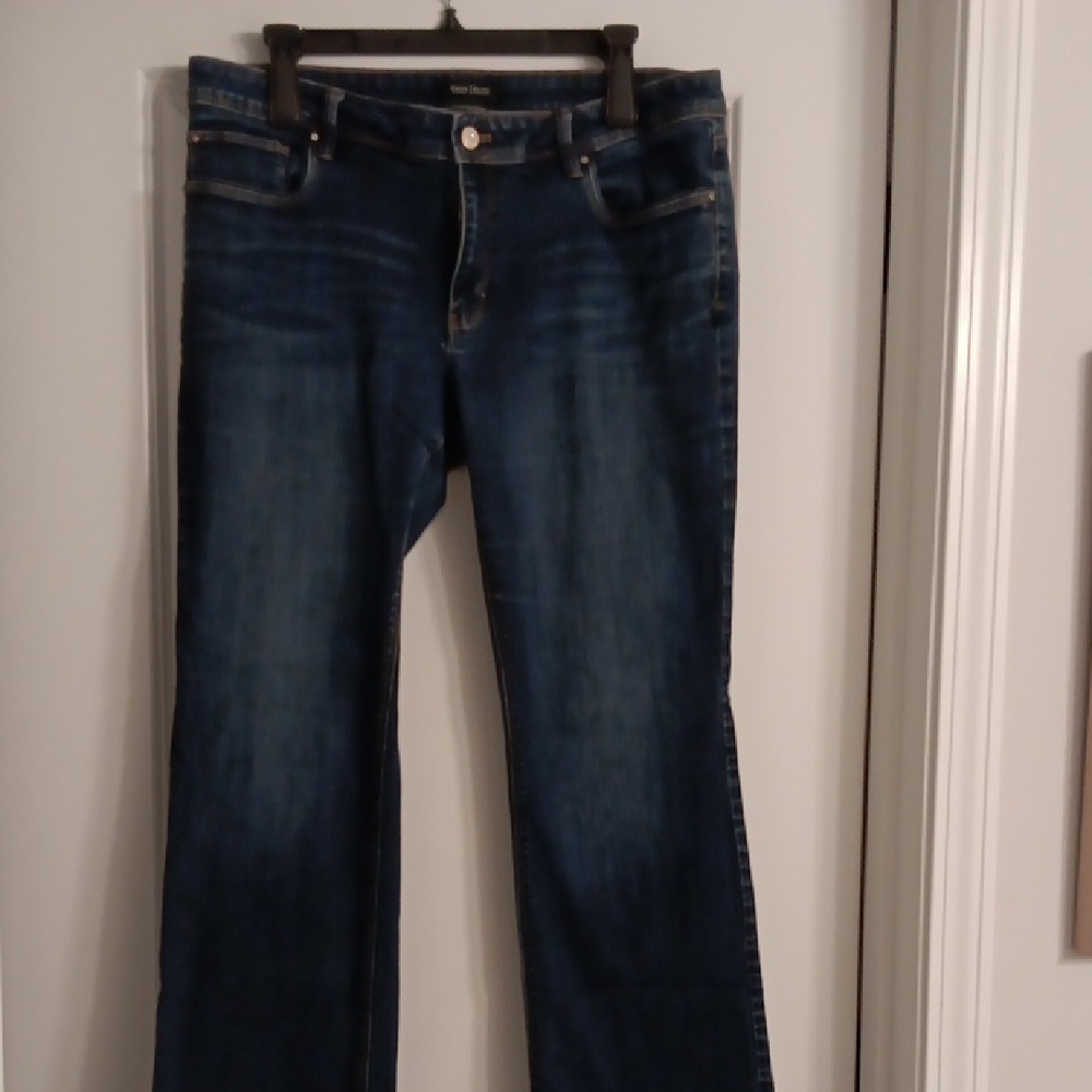 Boot Cut mid rise Women's Jeans